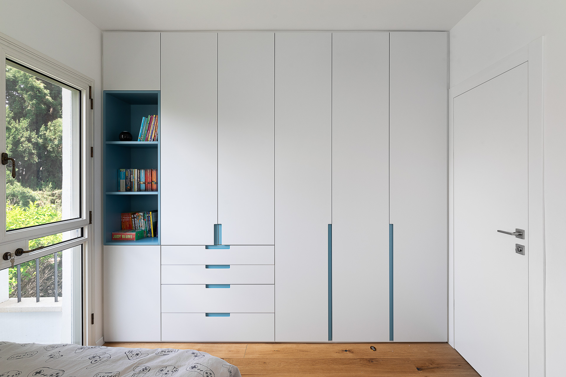 Apartment in Colour, interior view 11