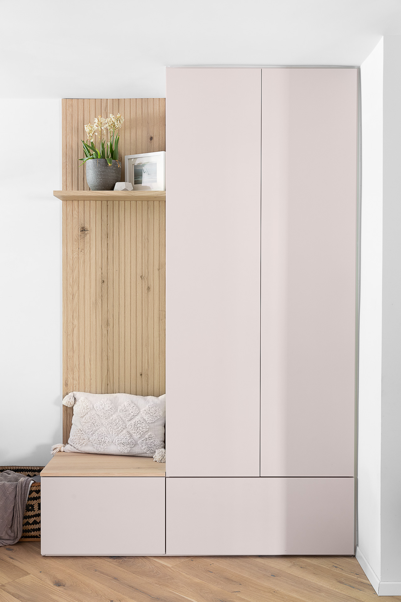 Apartment in Perspective, interior view 6