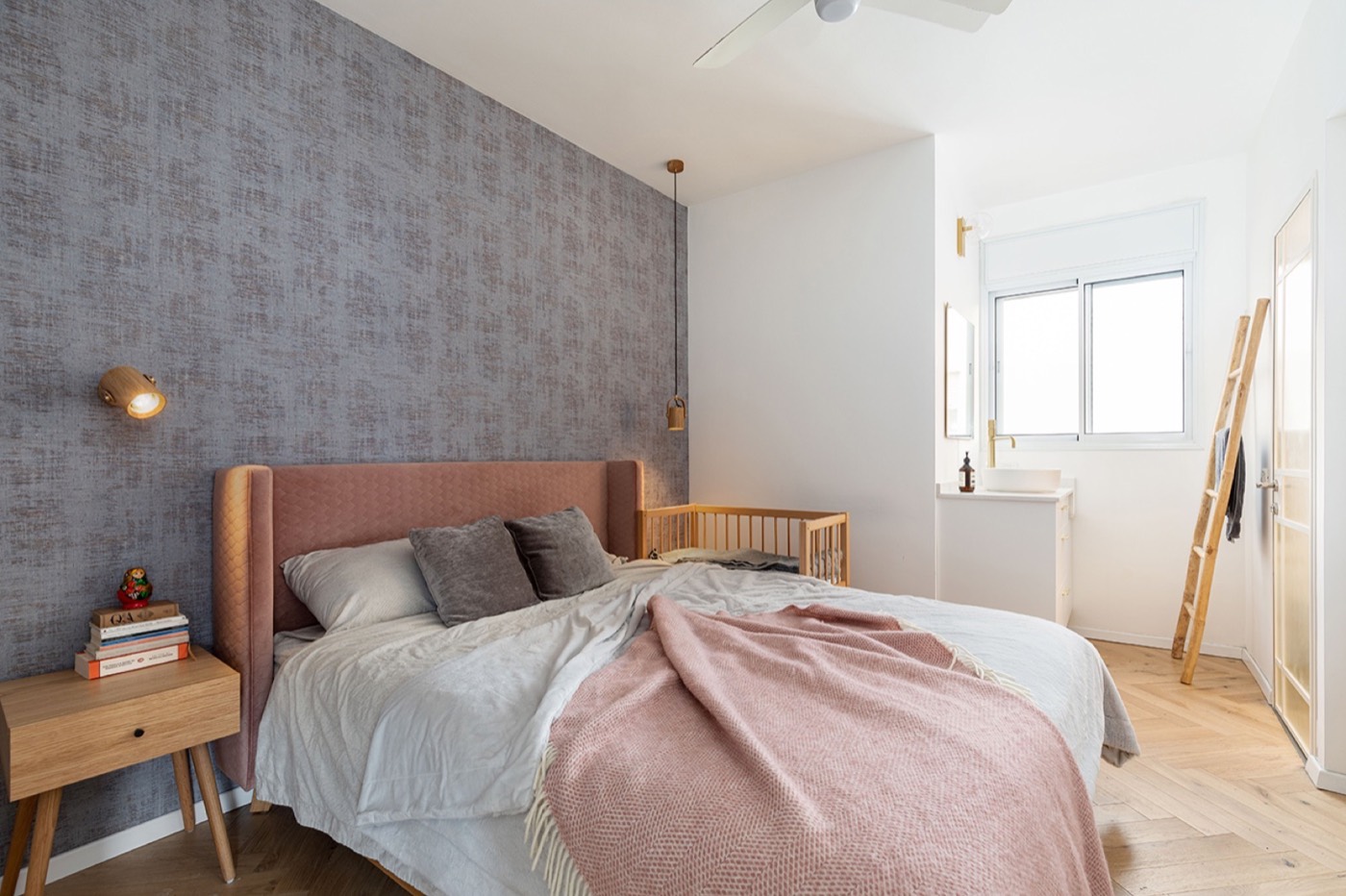 Apartment in Layers, interior view 9