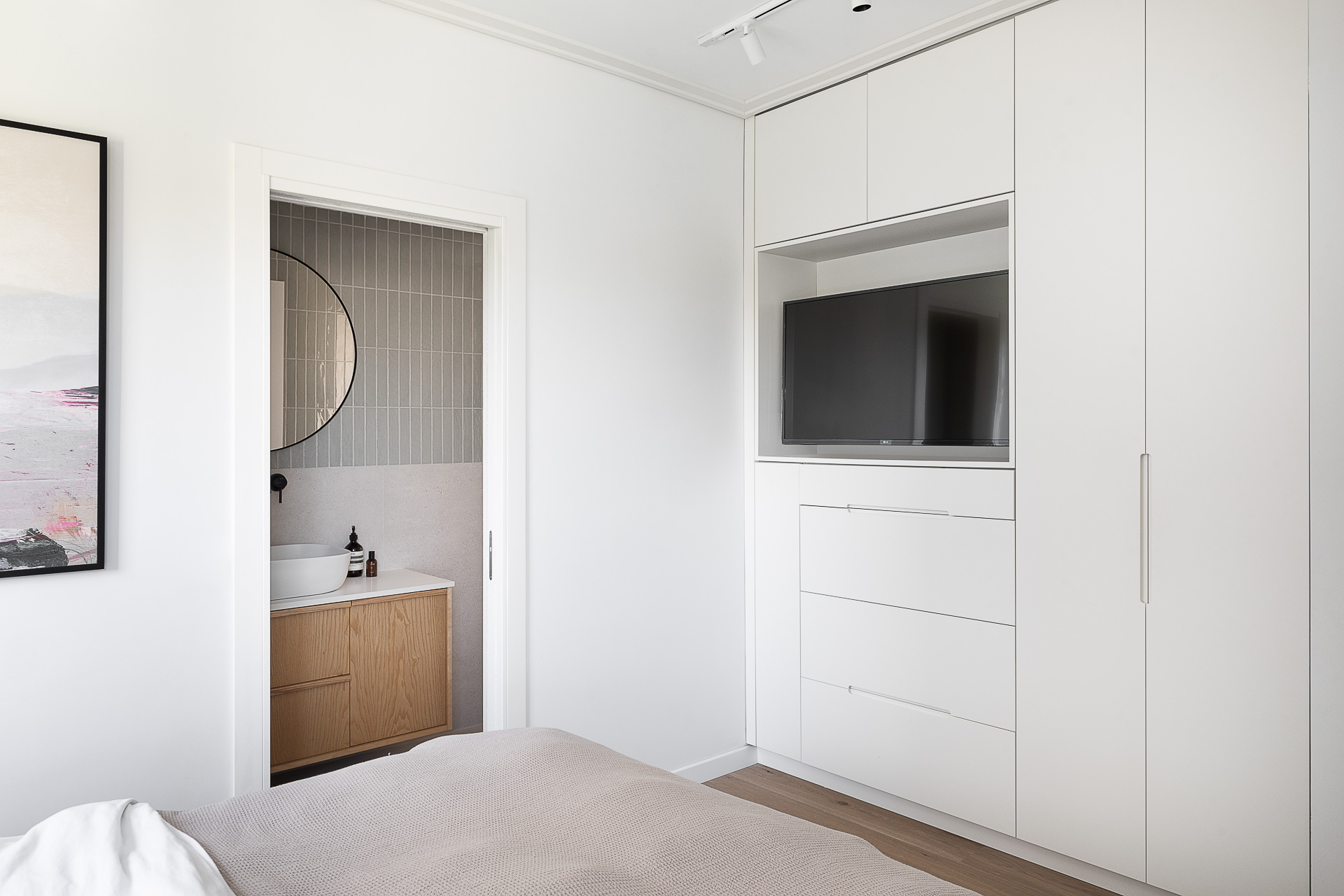 Compact Apartment, interior view 6