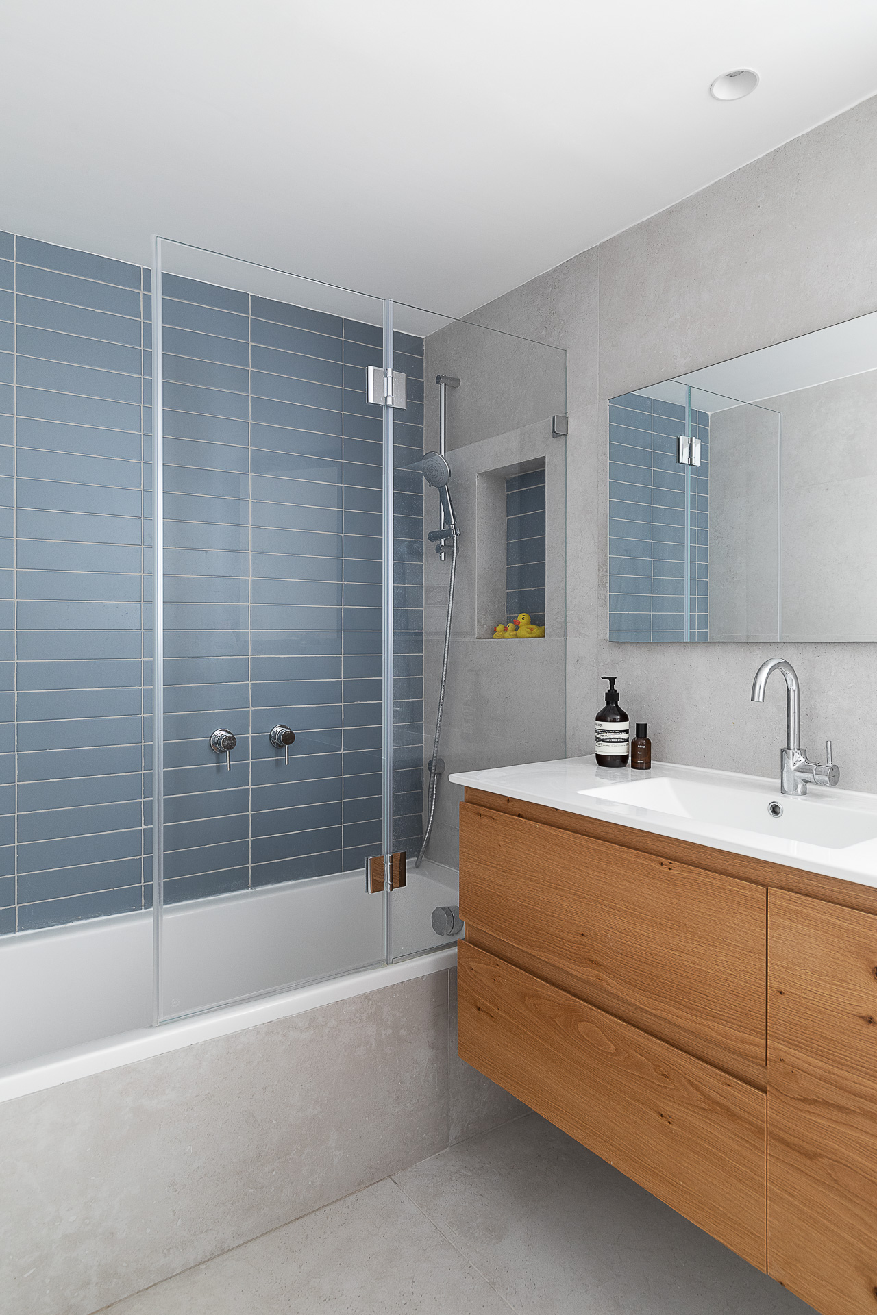 Compact Apartment, interior view 9